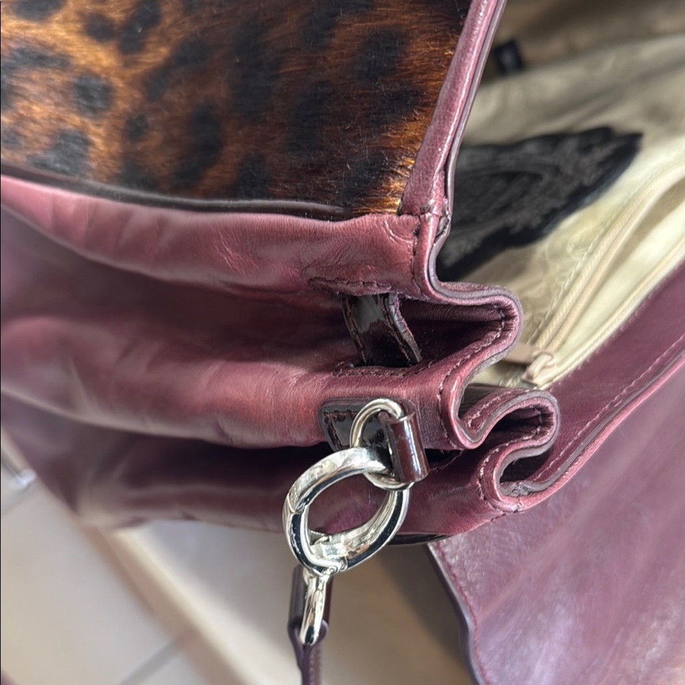MY FLAT IN LONDON Leopard Print and Black Bow Handbag - Picture 5 of 14